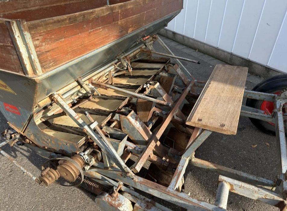 Сівалка саджалка 6 рядна Цибуля часник тюльпани