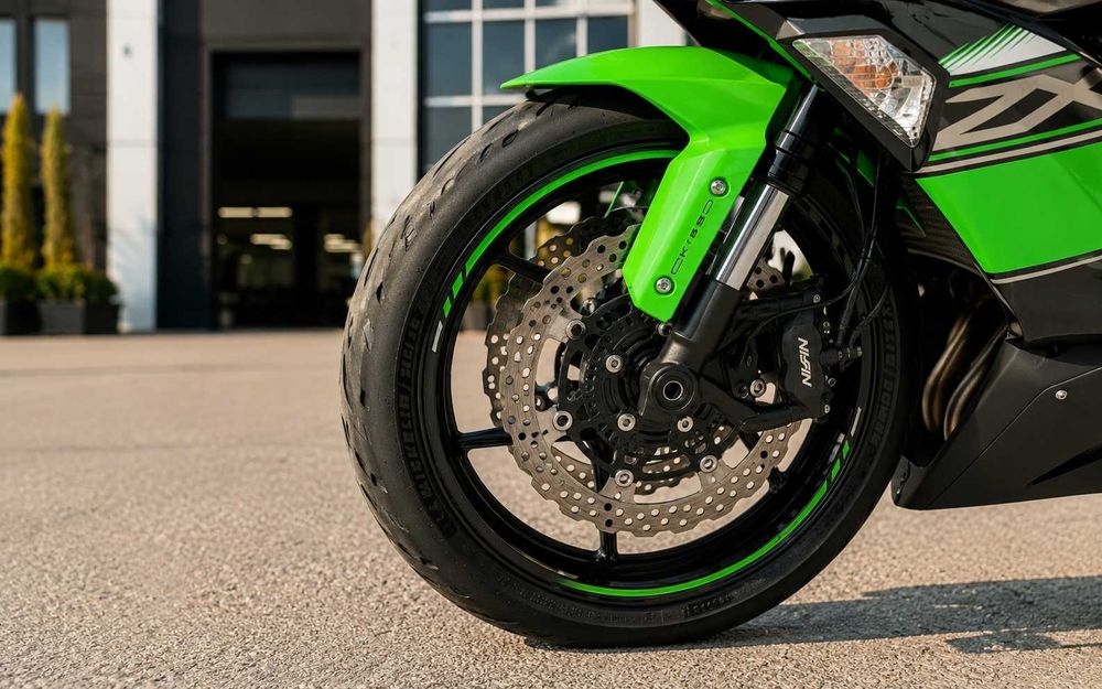 kawasaki zx4r - купити мототехніку - Ціна на OLX.ua