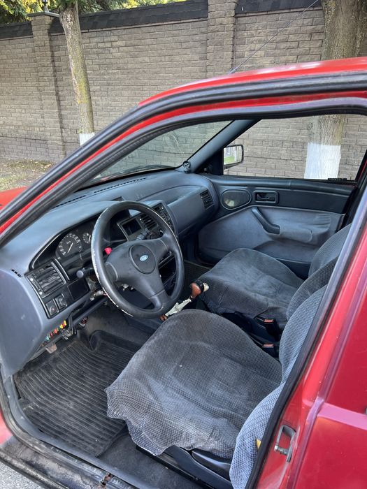 Продам Ford escort