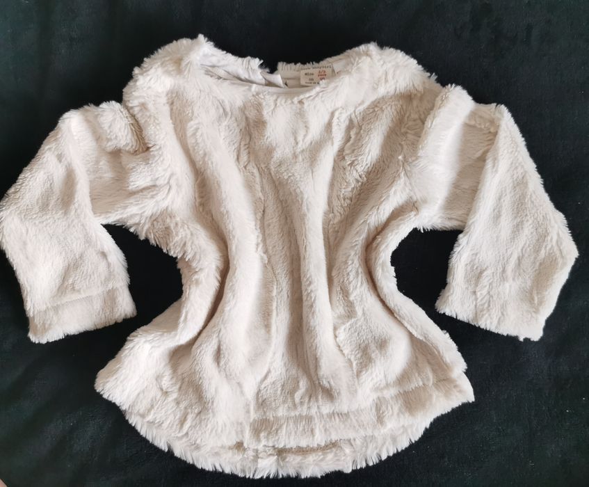 Biały, delikatny i miły w dotyku sweterek bluza Zara 2-3 latka 98cm