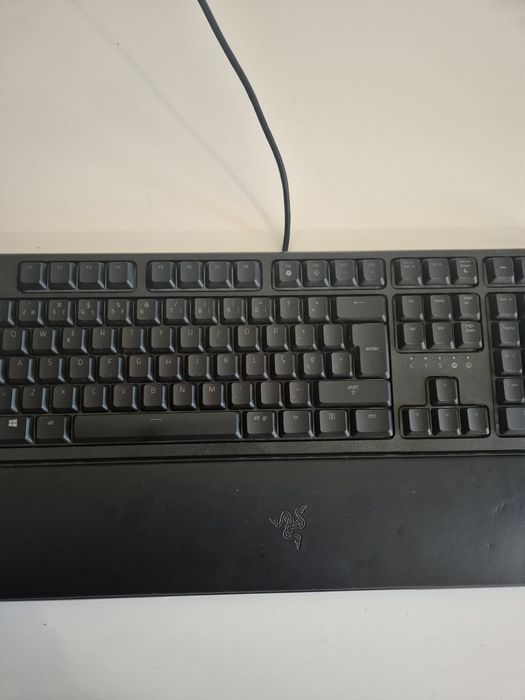 Teclado Razer ornata v2