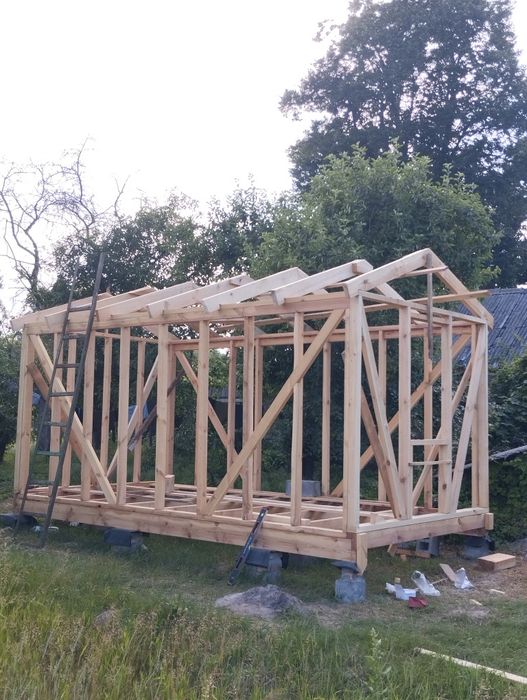 Продам каркас міни будинку..