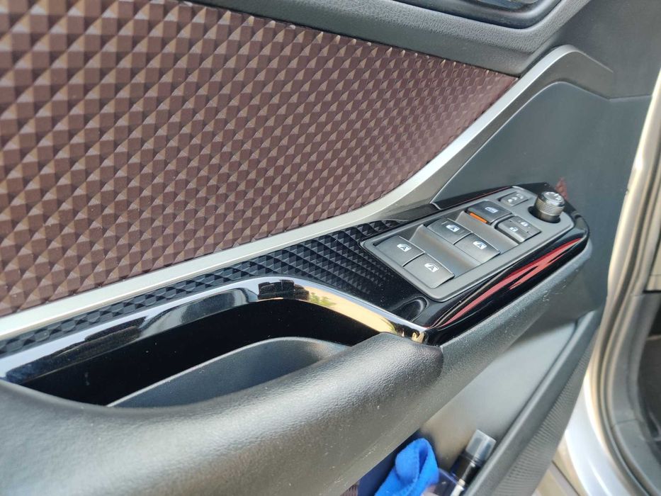 Toyota chr 1.8 hybrid