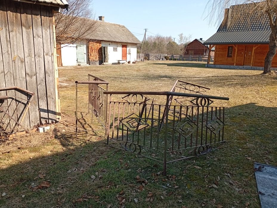Balustrady balkonowe i schodowe