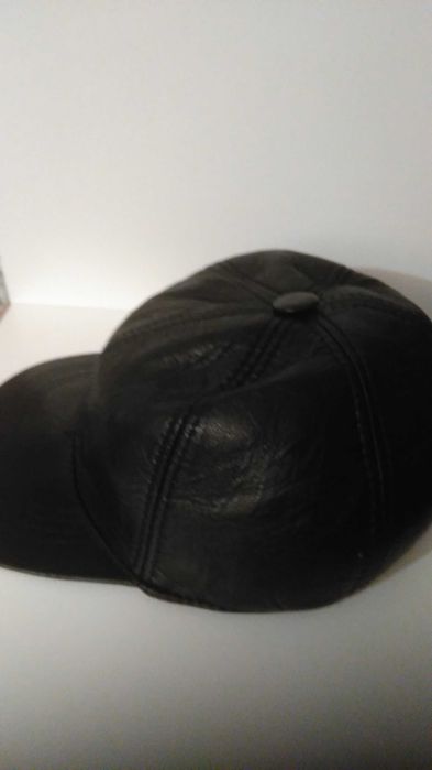 Sprzedam Czapkę Skórzaną Z Daszkiem