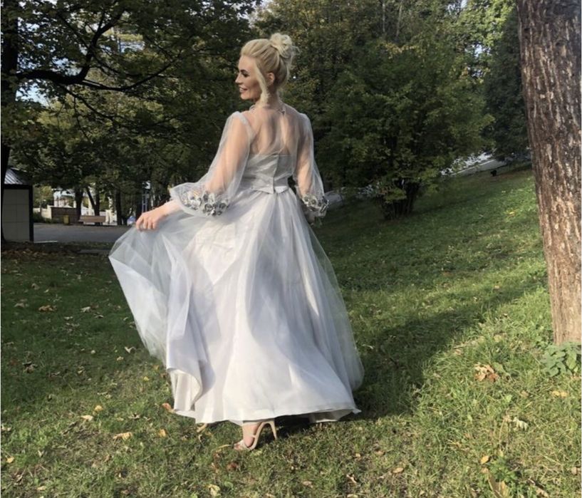 Сукня з пишними прозорими рукавами спідницею вишивка M-L