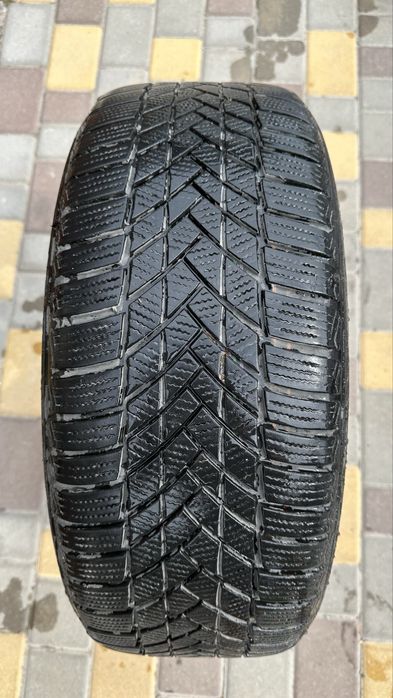 Диски з резиною BMW r17 5/120 8j et30 Dia 72.6