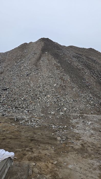 Gruz betonowy, Podbudowa