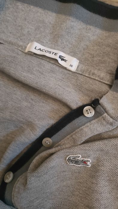 świetna sukienka Lacoste