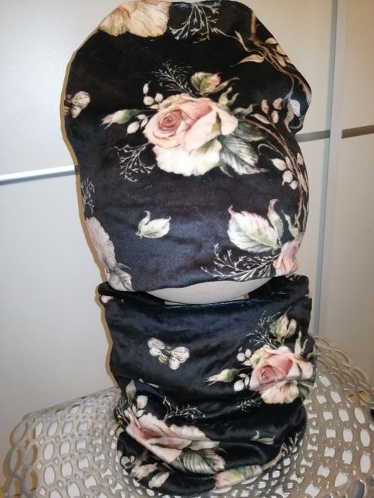 Czapka komin  rękawiczki