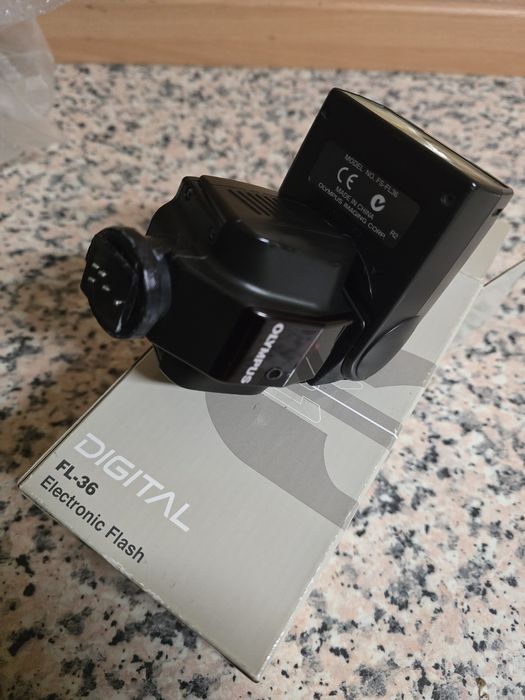 Flash Olympus FL-36