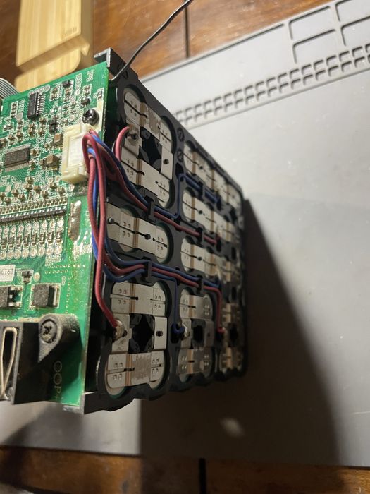 Regeneracja Baterii elektronarzędzi,hulajnóg,rowerów 18650