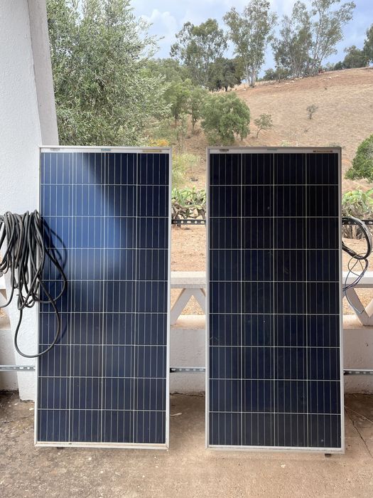 Sistema Solar Fotovoltaico com 4 Painéis, 6 Baterias UPower de 405 Ah e Inversor