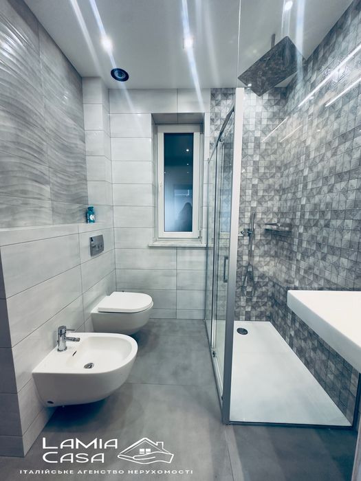 Продаж VIP будинку у престижному районі