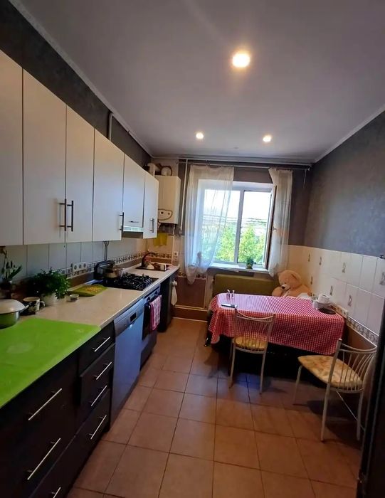 у продажу капітальний будинок
