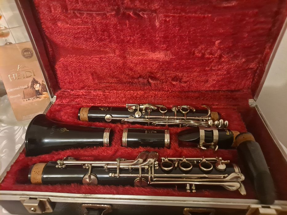 Witam sprzedam klarnet firmy Buffet