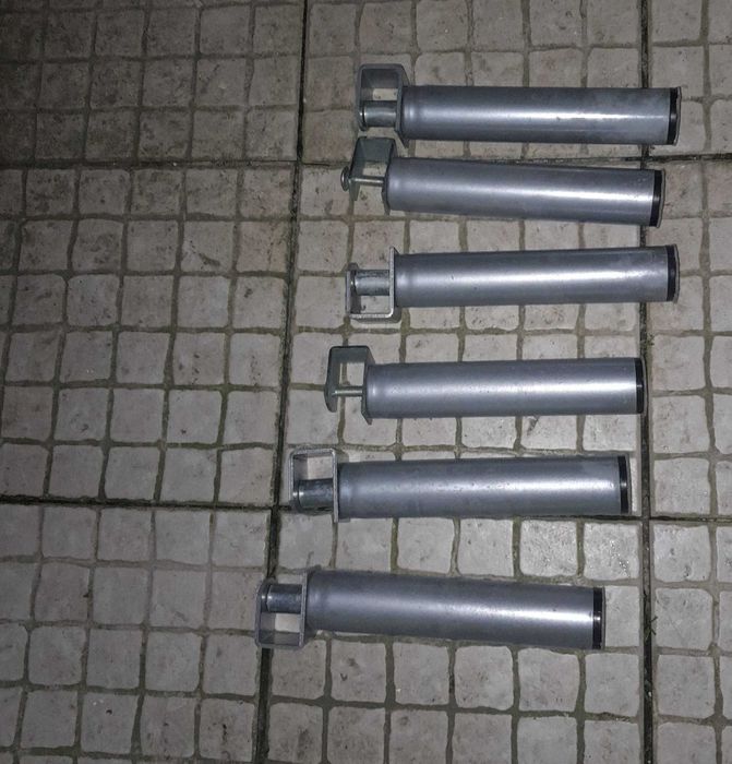 Pés em ferro para camas ou divã