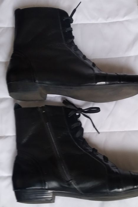 Класичні жіночі боти р- 39