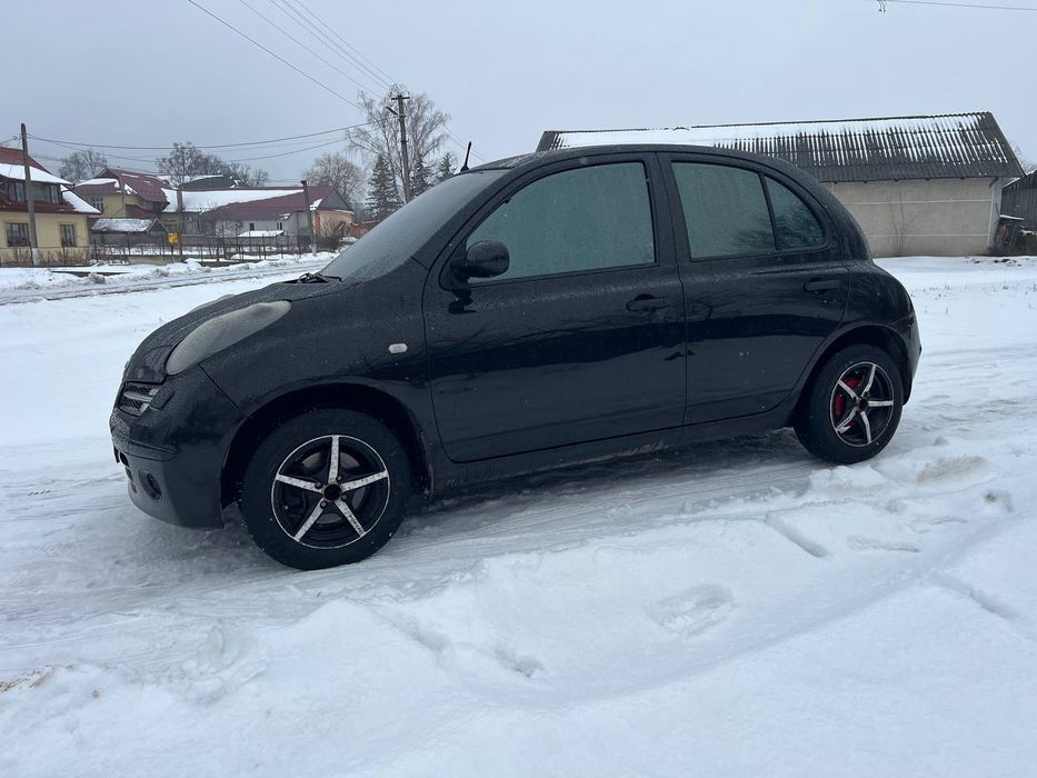 Нісан мікра на Автоматі!