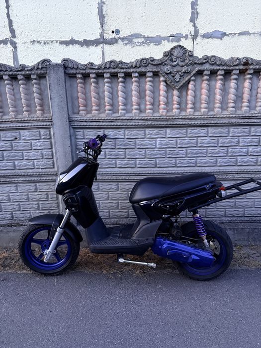 Продам Yamaha slider