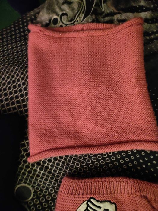 Komplet czapka i komin