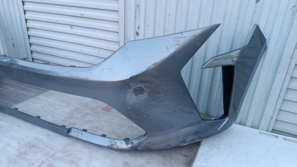 Vendo parachoque de frente Mitsubishi Colt, Renault Clio 5 ano 2023/25