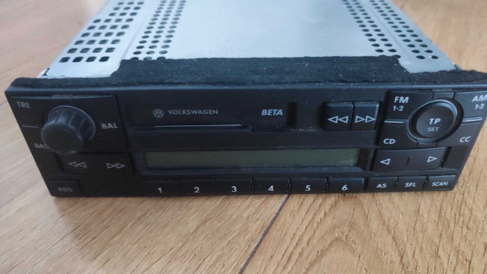 Oryginale radio VW passat i golf 4/ Półka, CD Hölder