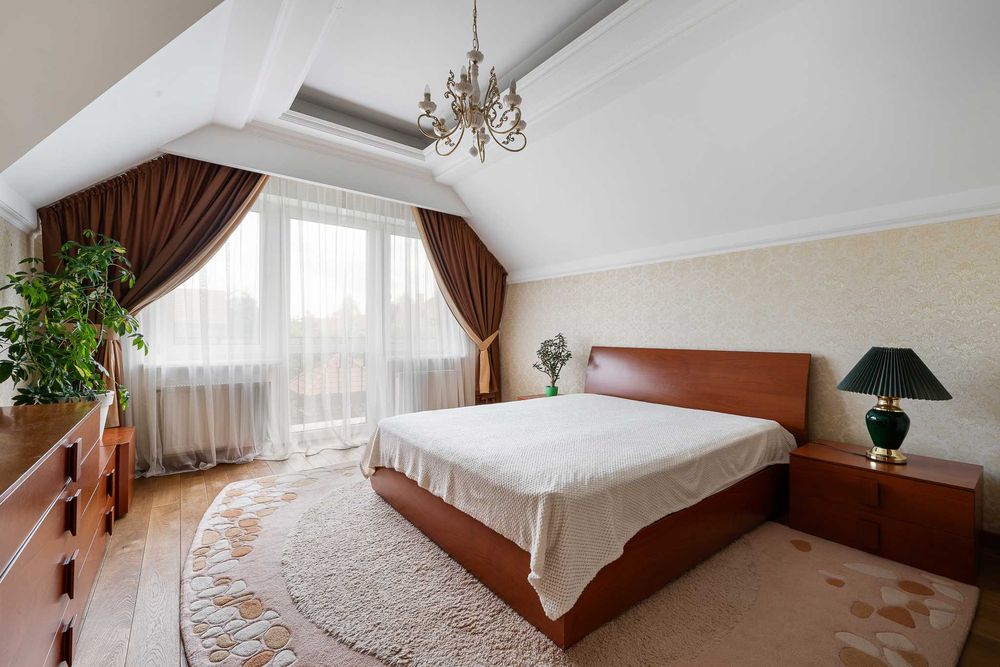 ID 559. Без %. Добротний будинок в КМ Золоче, Вишеньки. Є генератор.