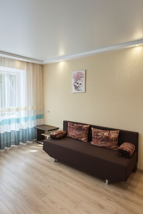 1-к кв посуточно, військовий шпиталь, Жд вокзал, автовокзал, пр. СОБОР