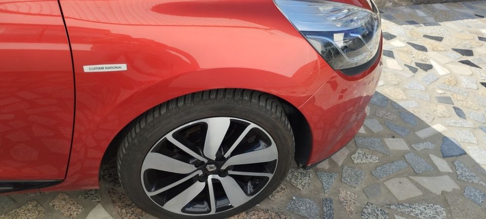 A carrinha mais linda e bem equipada do mercado