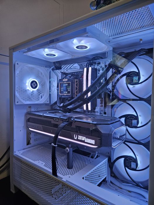 Rtx 5090 AMP extreme infinity