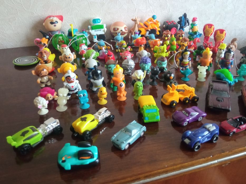 Киндер - Игрушки 88 шт