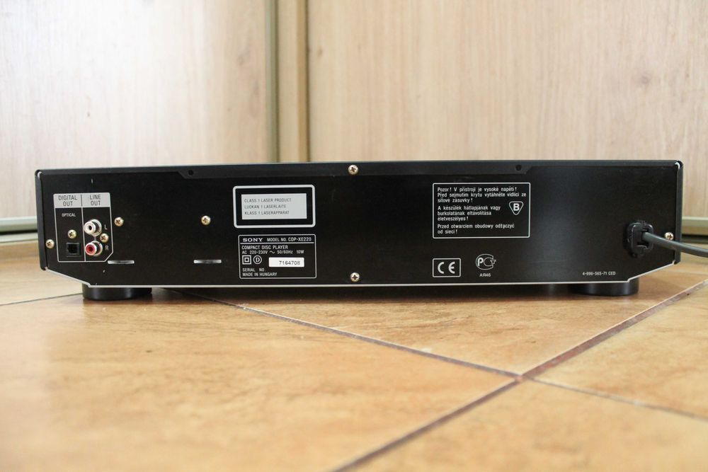 Odtwarzacz CD Sony CDP-XE 220