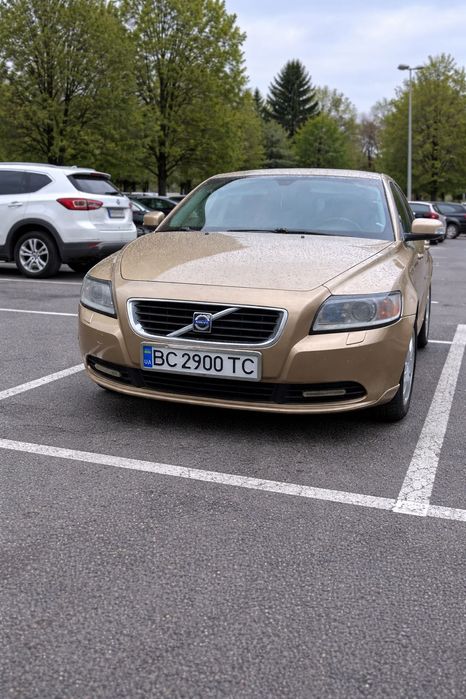 Volvo s40 1.6 бенз