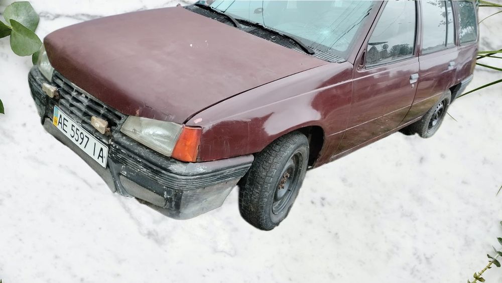Opel Kadett 1.3 бензин