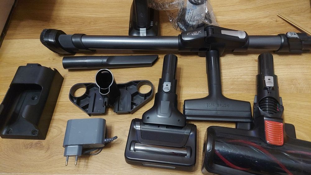 Odkurzacz bezprzewodowy Roventa X-Force Flex, opis.