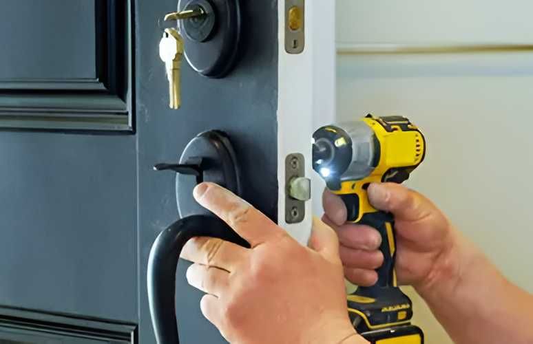 Аварійне відкриття дверей у Києві — працюємо у вашому районі за 30ХВ‼️