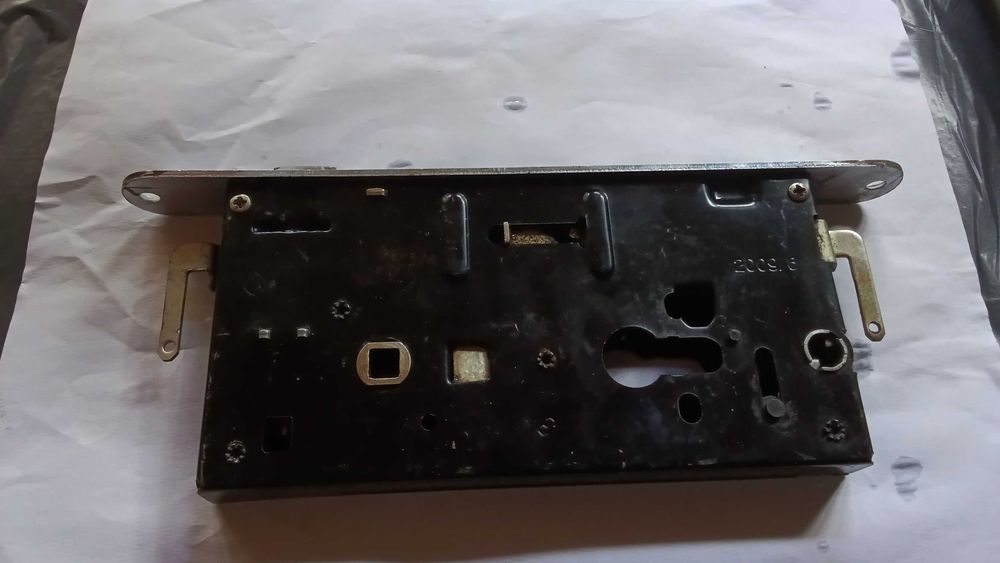 Замок врезной Б/У