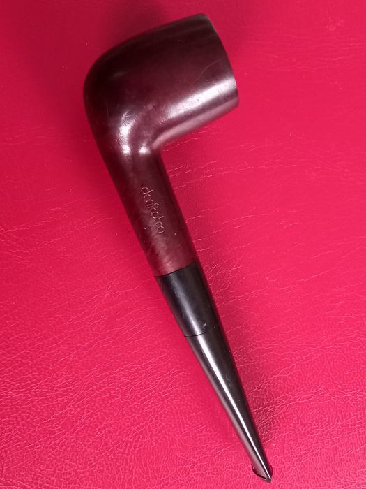 Kolekcjonerska sygnowana fajka.