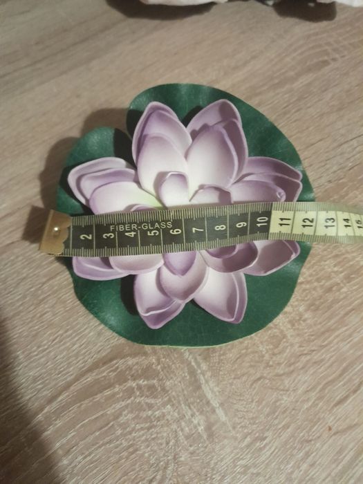 Sprzedam sztuczny kwiat