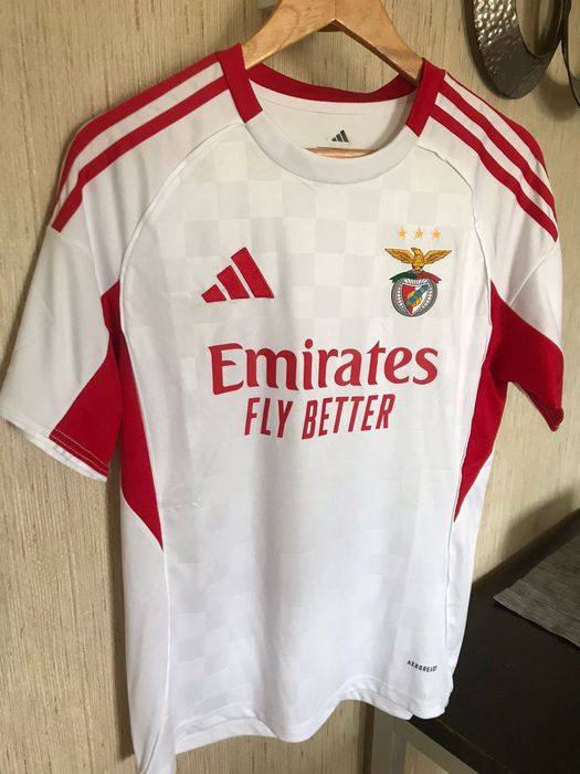 Camisola do SLB época 25/26
