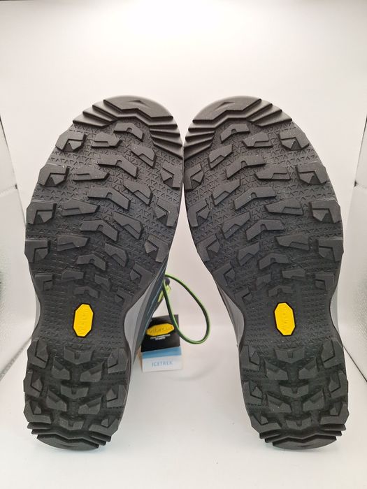 Buty trekingowe LOWA unisex 42 GORE-TEX vibram