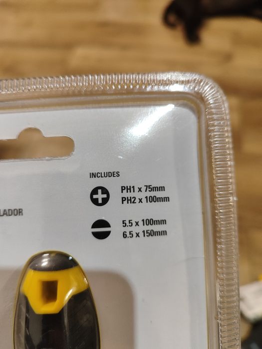 Stanley zestaw 4 wkrętaków CUSHION GRIP 2 PŁ + 2 PH STHT16169, nowe