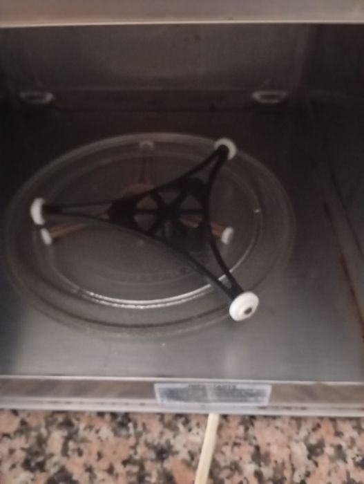 Microondas Moulinex top grill