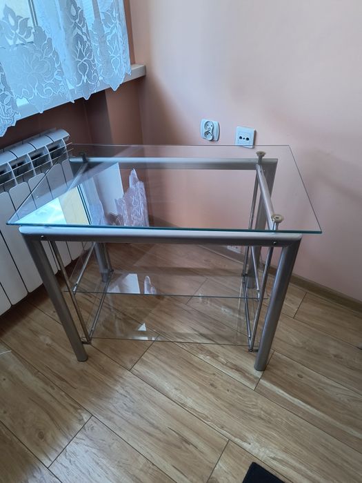Stolik pod telewizor