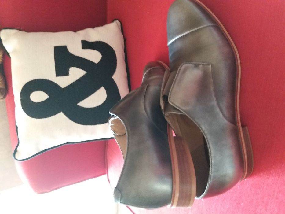 Buty Clarksy roz 41
