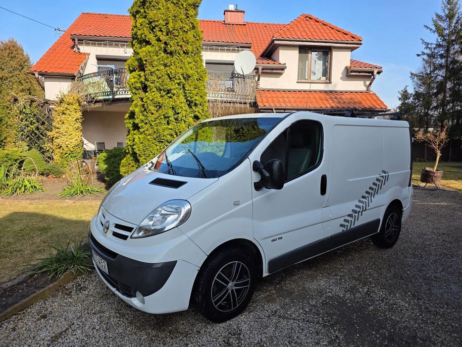 Renault trafic  2,0dci webassto klima grzane fotel