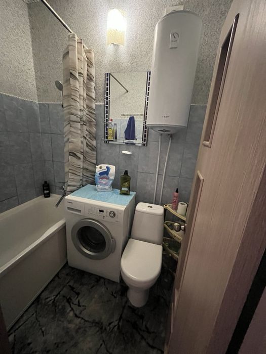 Продам 2-х кімнатну квартиру