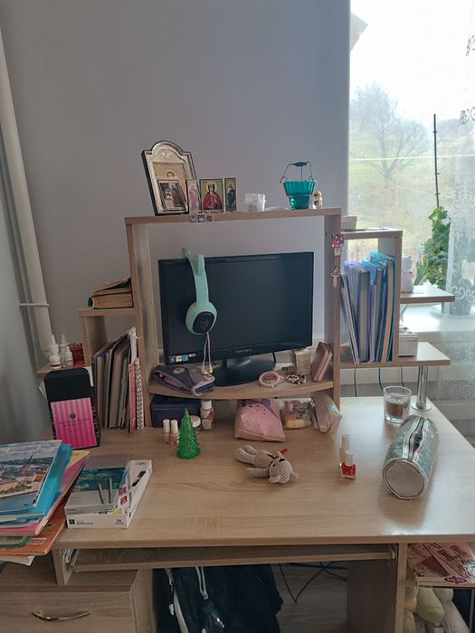 Письмовий стіл з верхніми тумбами