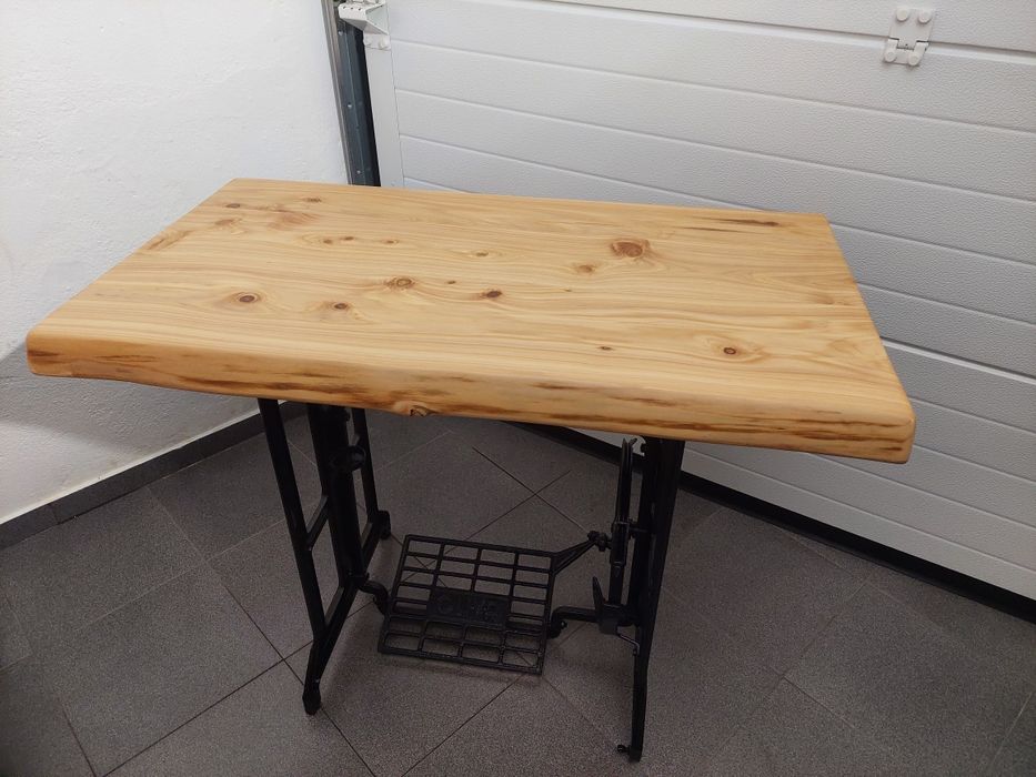 Mesa / Maquina de costura